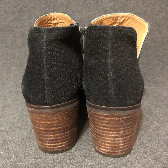 Lucky Brand Women’s 8M Pickla Ankle Boots Black Textured Suede Side Zip Booties - Picture 4 of 12